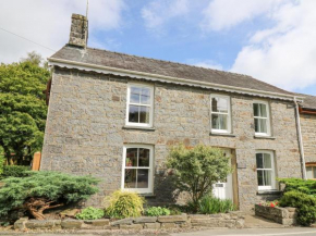 Derwen Villa